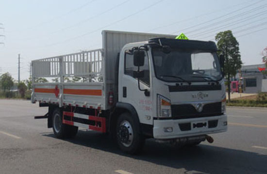 國(guó)六東風(fēng)多利卡氣瓶運(yùn)輸車